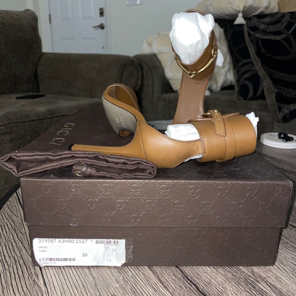 GUCCI Horsebit Accent Leather Sandal Heels - Picture 2 of 4